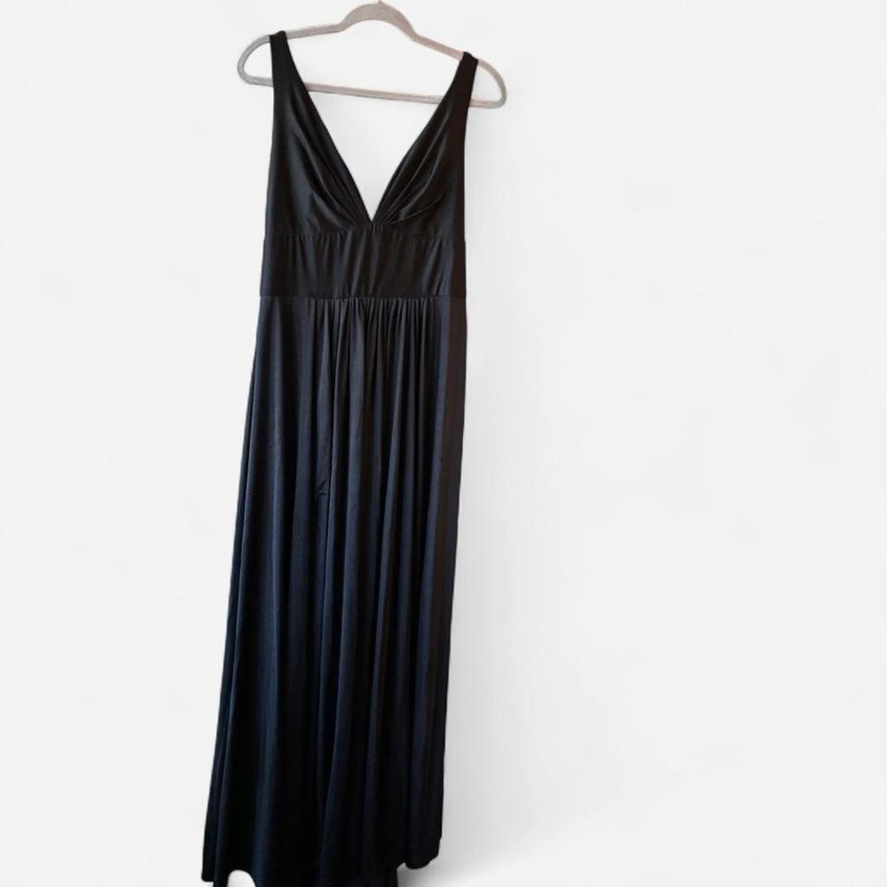 Vintage Slinky Black Plunge Neckline & Open Back Maxi Dress w/ leg slit Size: 16